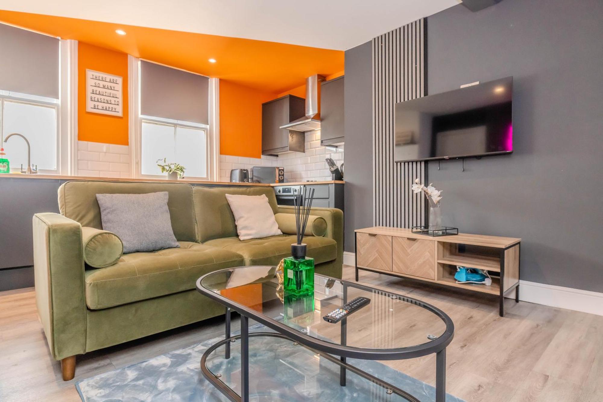 Luxe City Living L 2-Bedroom Flat With Free Parking Hove Esterno foto