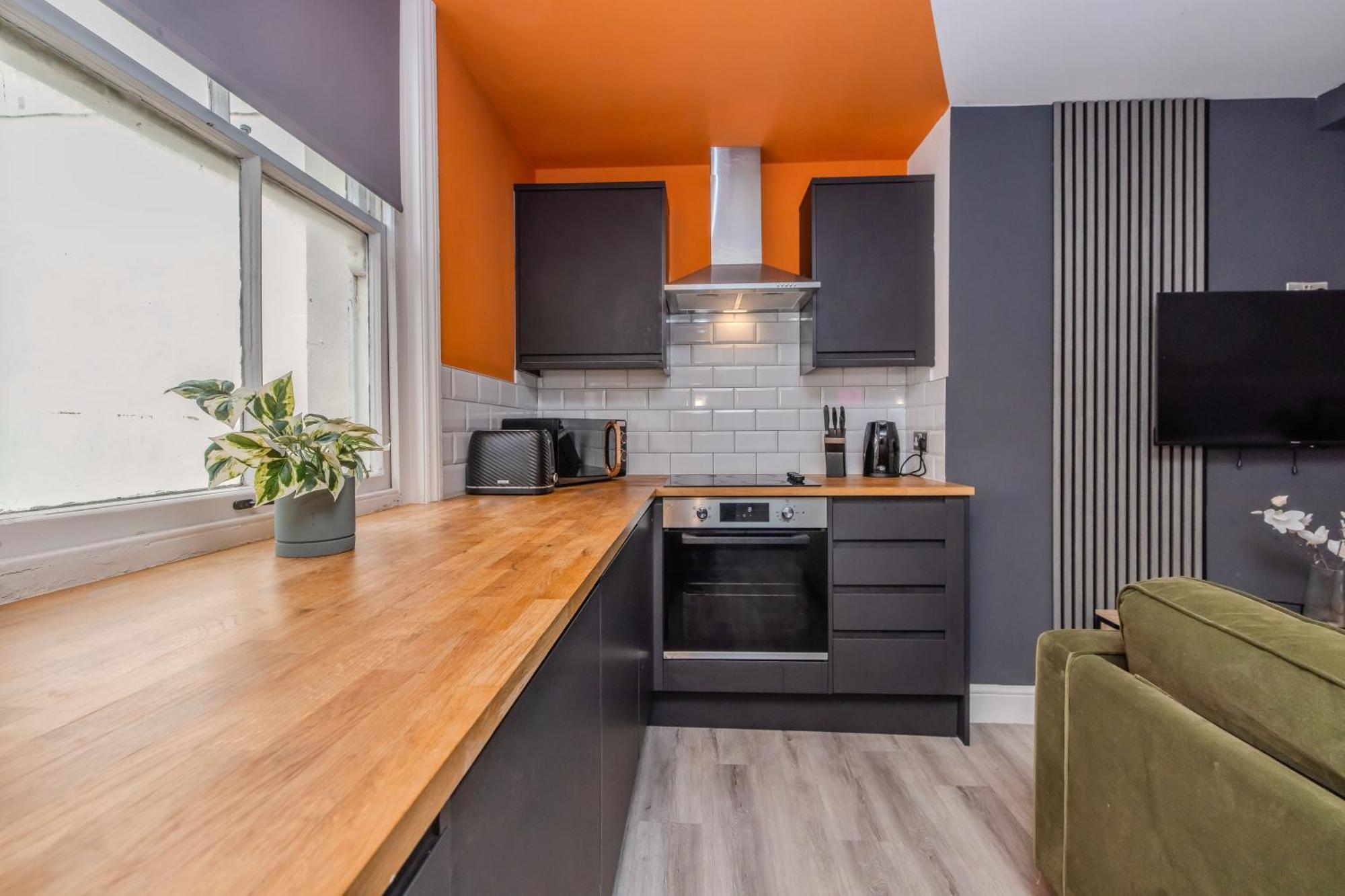 Luxe City Living L 2-Bedroom Flat With Free Parking Hove Esterno foto