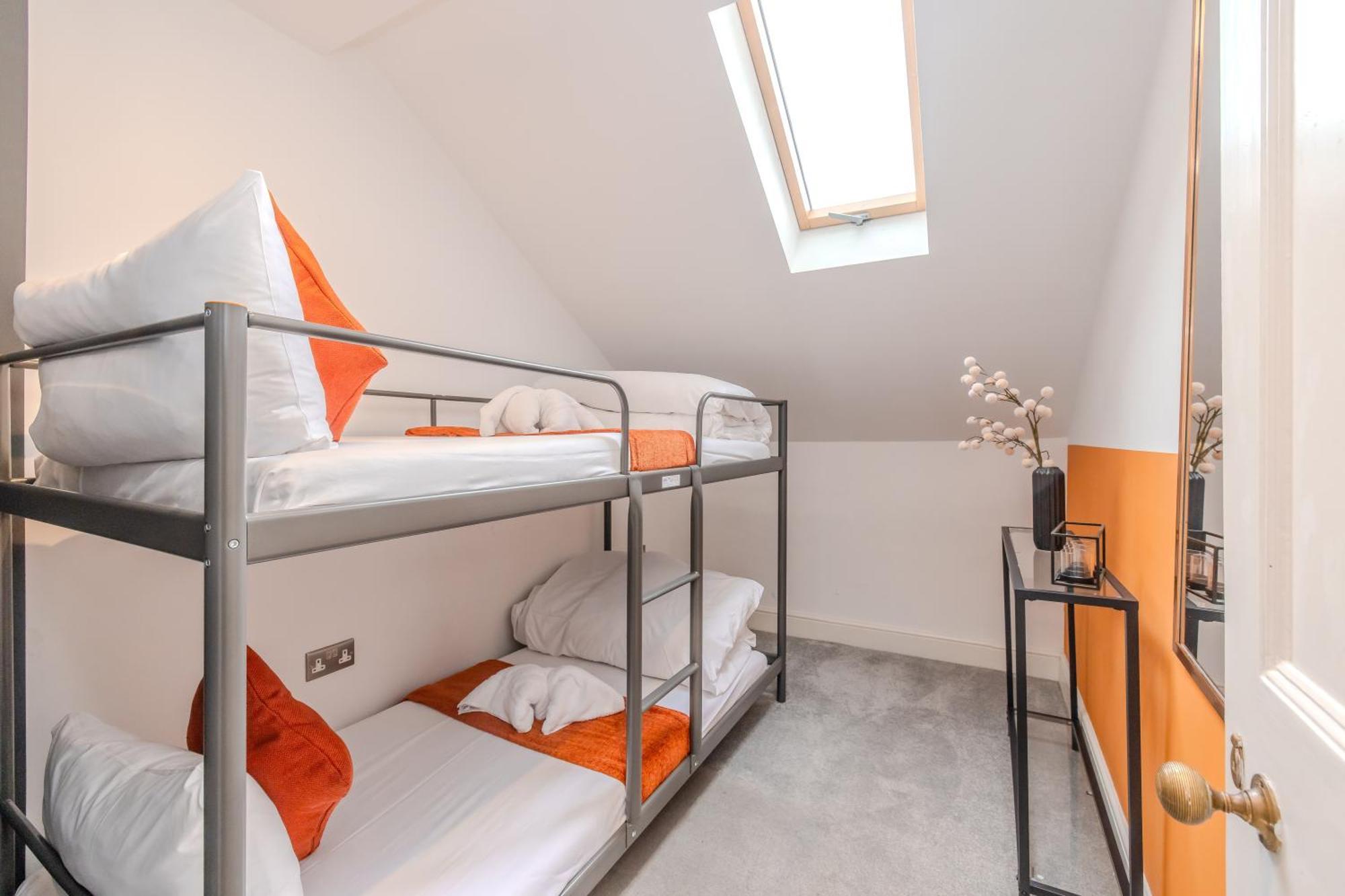 Luxe City Living L 2-Bedroom Flat With Free Parking Hove Esterno foto